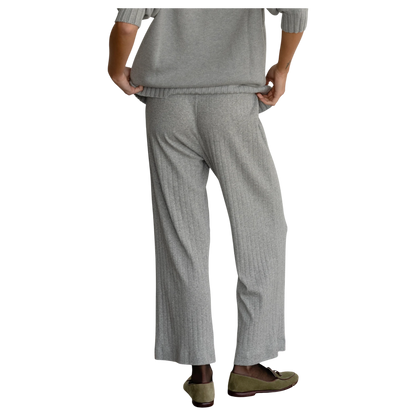 The Pointelle Simple Crop Pant