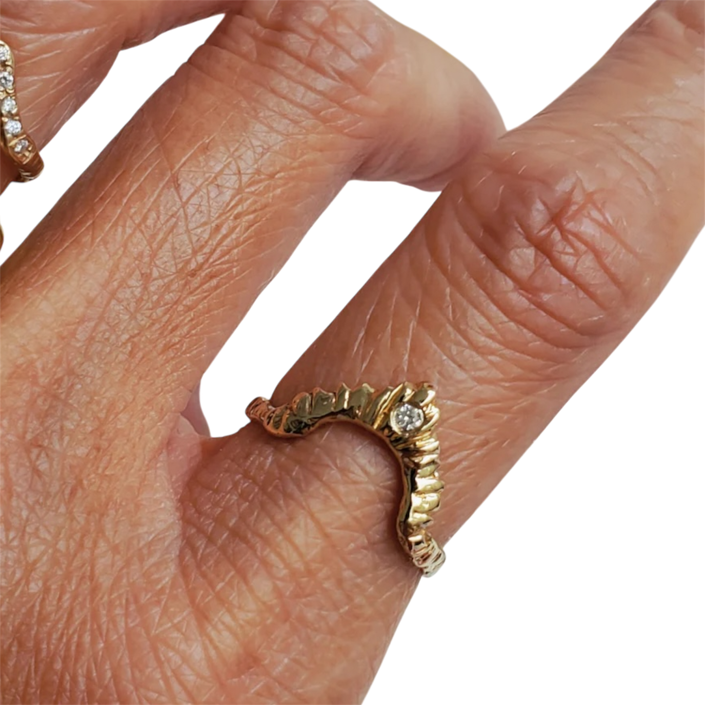 Radiant Love Band, 14k Yellow Gold w/ Diamond Size 7