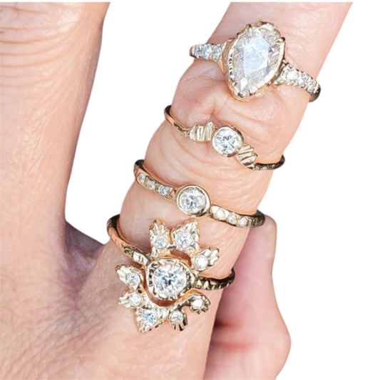 Star Radiance Ring 14k Yellow Gold w/Diamond Size 7