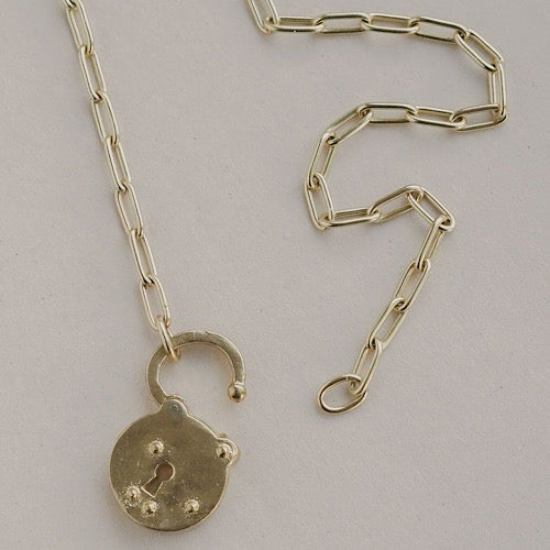 Gembok Pendant Necklace - Keyhole